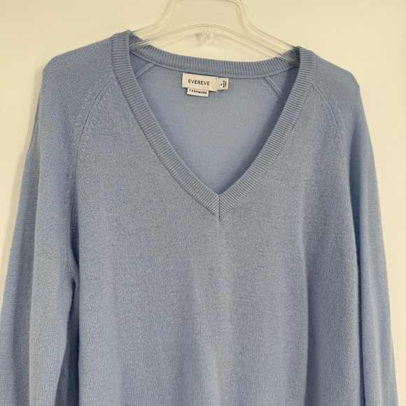 Evereve Size L Blue V-Neck 100% Cashmere Pullover Sweater Women’s Lightweight - Picture 7 of 11